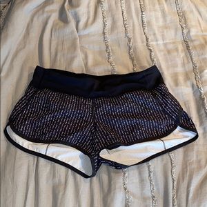 Size 6 Lululemon Patterned Shorts